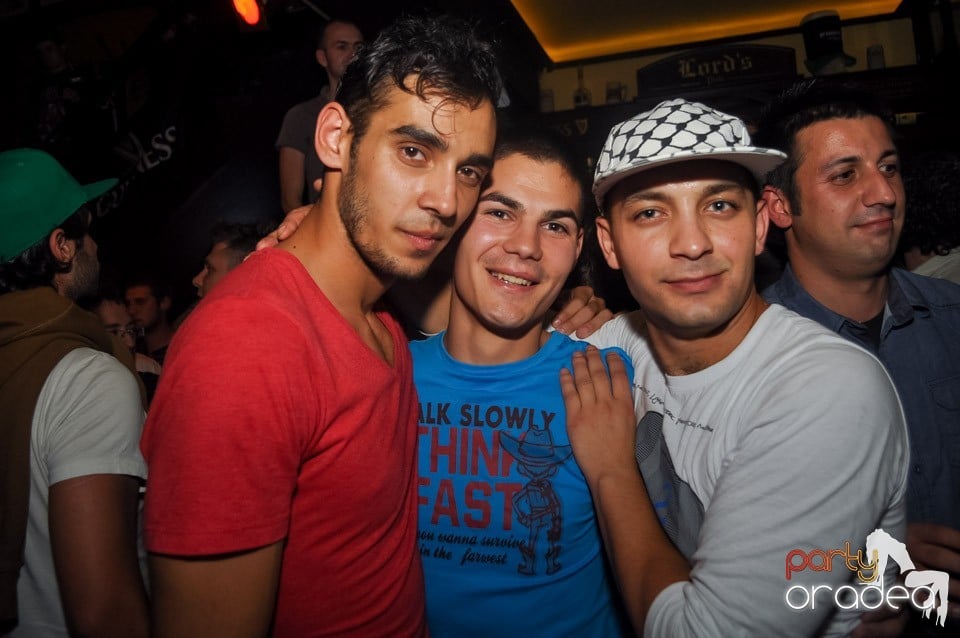 Retro Party în Club Escape, 