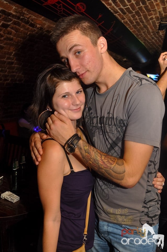 Retro Party în Club Escape, 