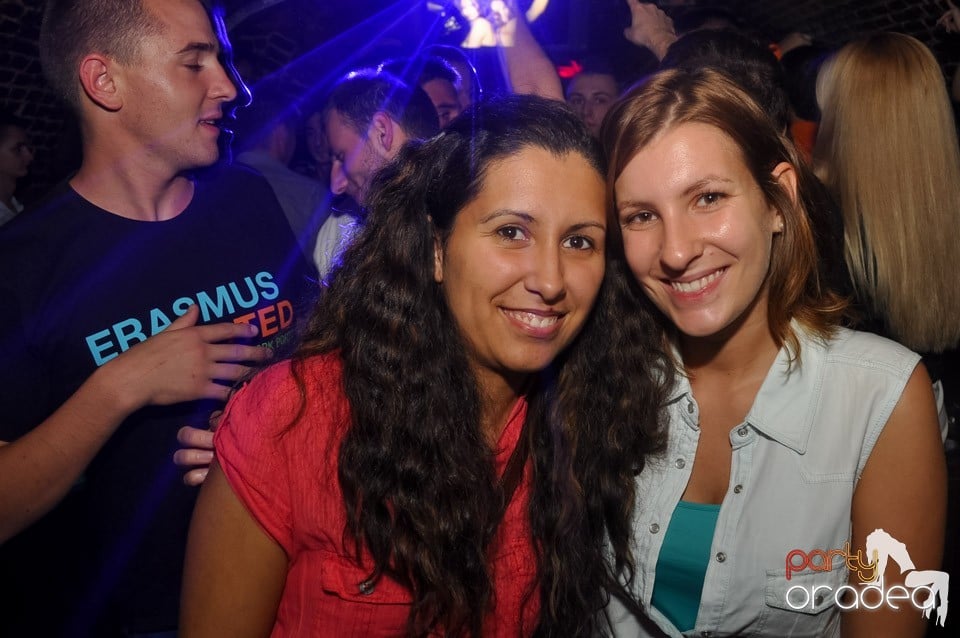 Retro Party în Club Escape, 