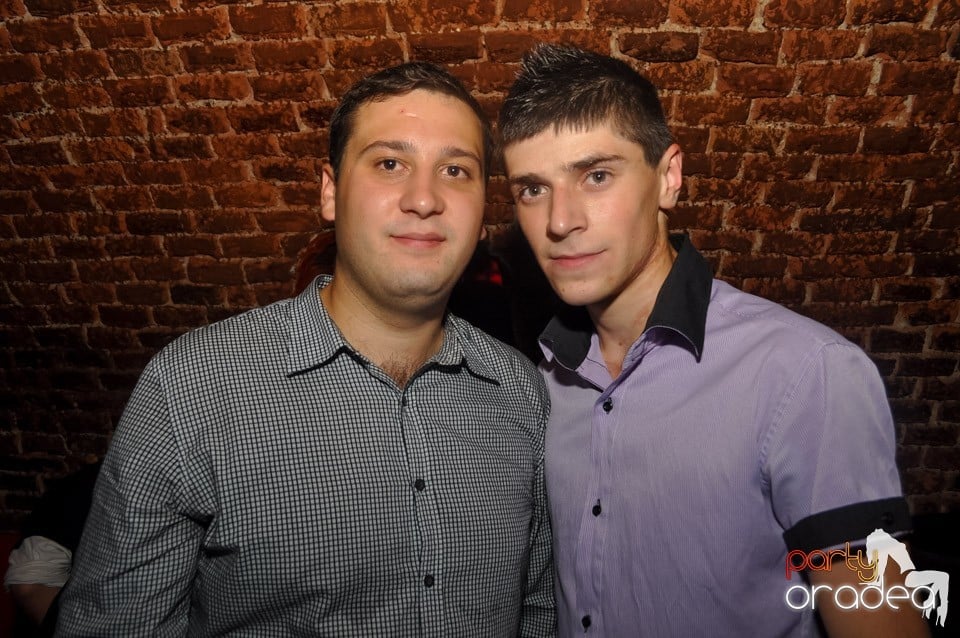 Retro Party în Club Escape, 