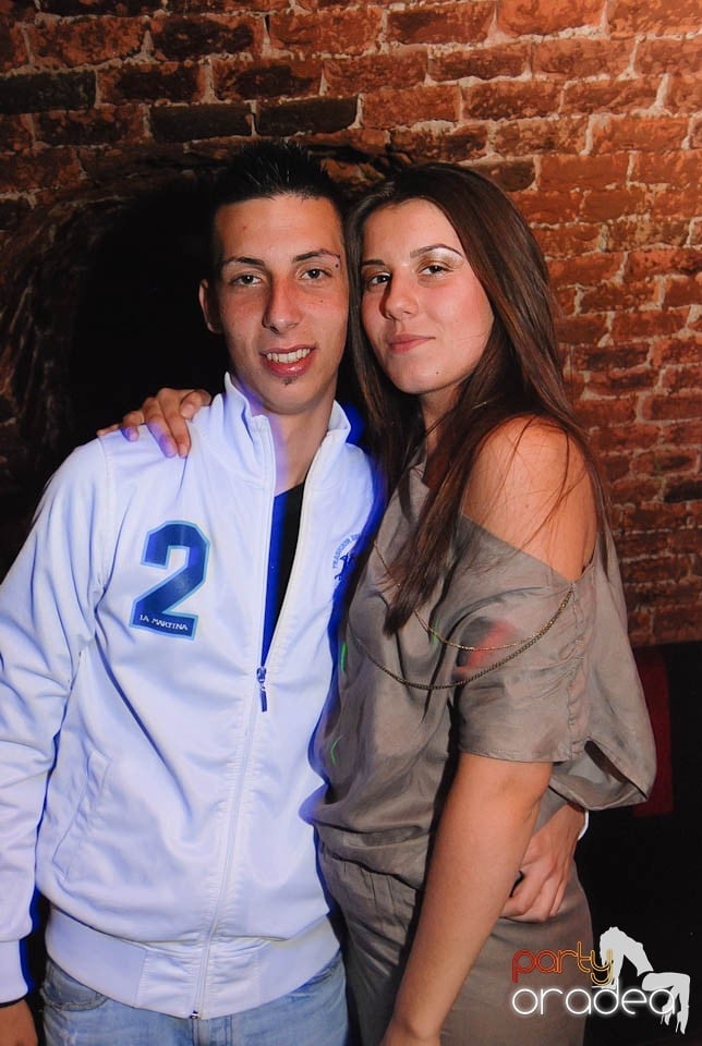 Retro Party în Club Escape, 