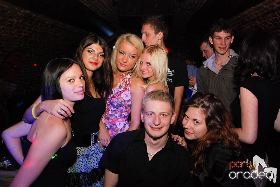 Retro Party în Club Escape, 