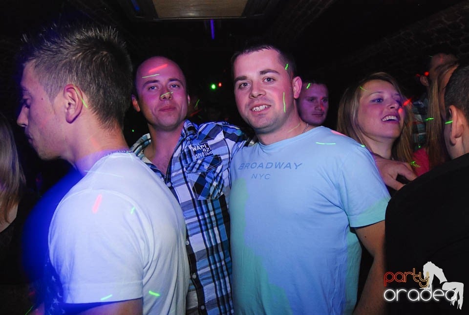 Retro Party în Club Escape, 