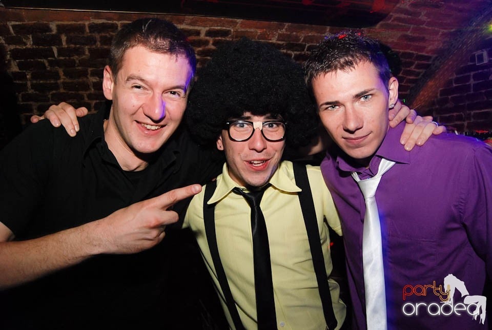 Retro Party în Club Escape, 