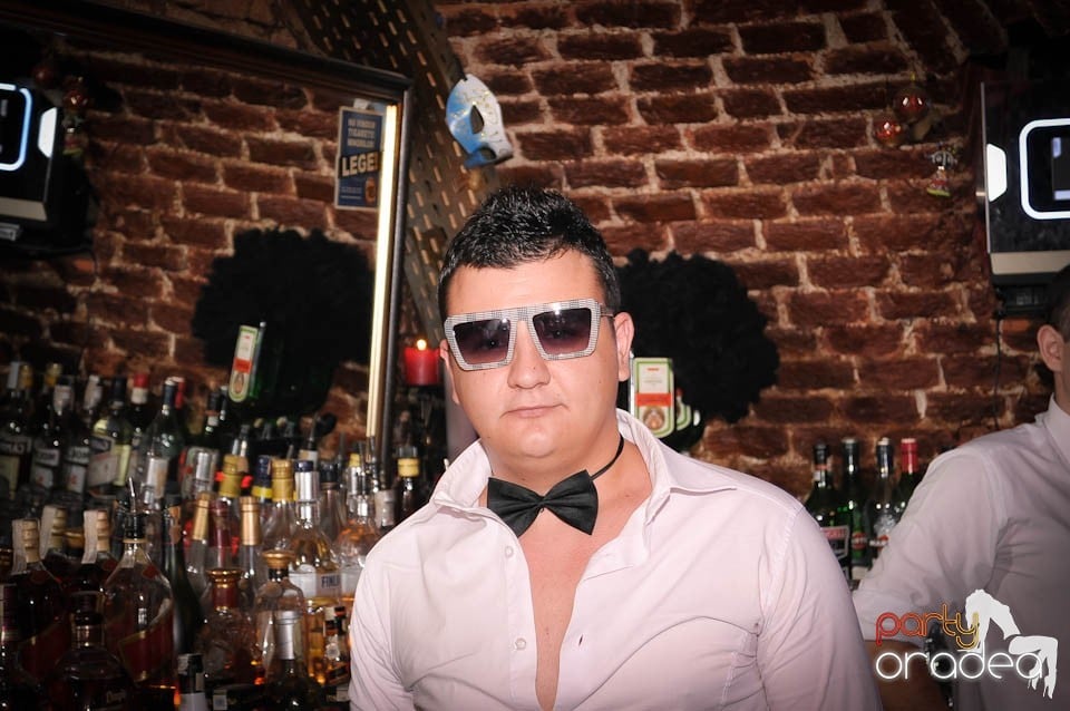 Retro Party în Club Escape, 