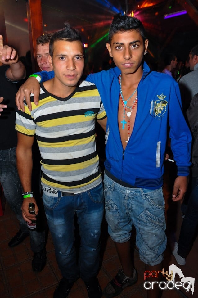 Retro Party în Disco Faház,