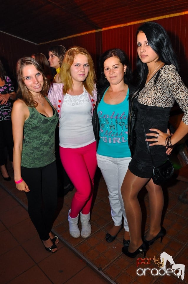 Retro Party în Disco Faház,