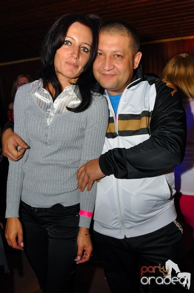Retro Party în Disco Faház,