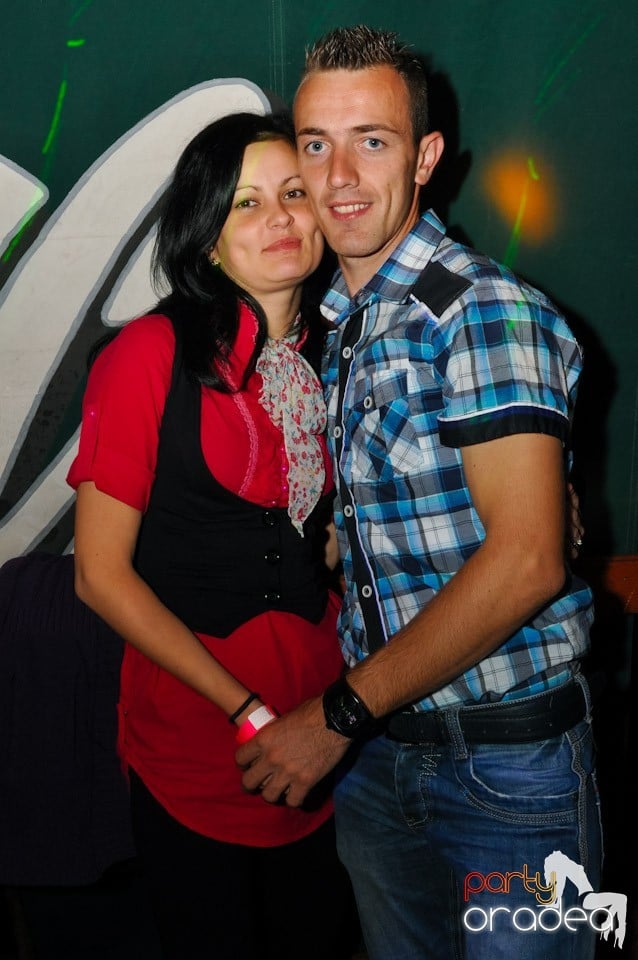 Retro Party în Disco Faház,