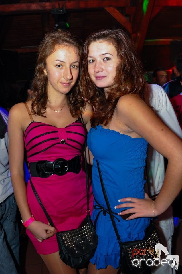 Retro Party în Disco Faház,