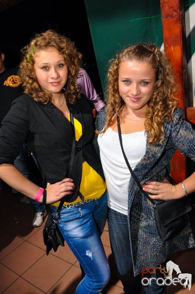 Retro Party în Disco Faház,