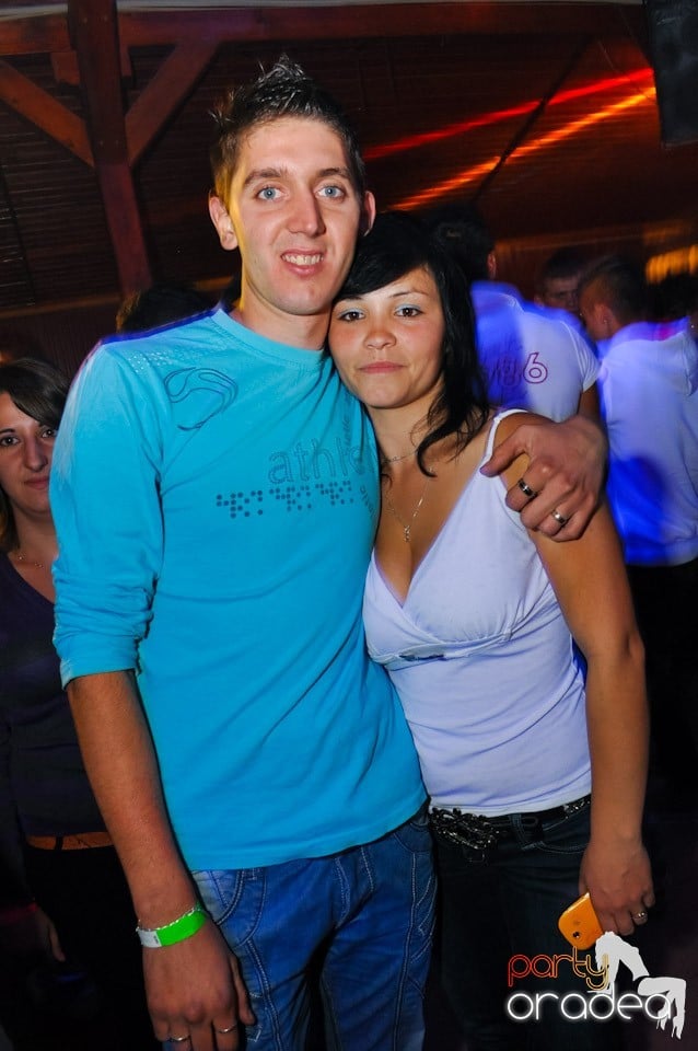 Retro Party în Disco Faház,