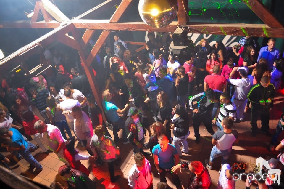 Retro Party în Disco Faház,
