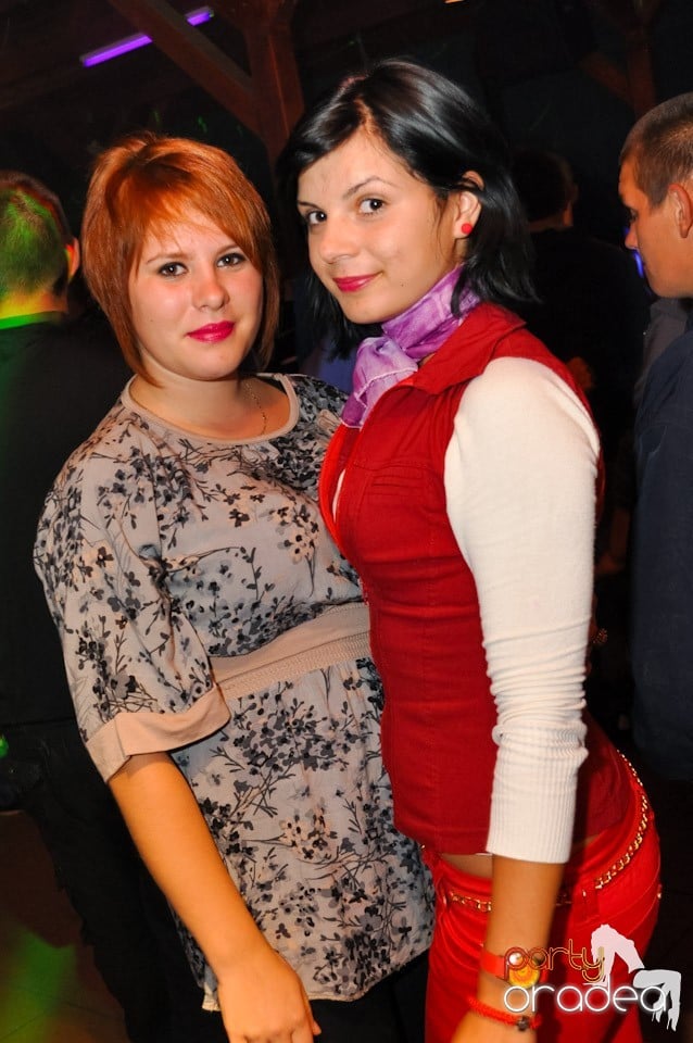 Retro Party în Disco Faház,