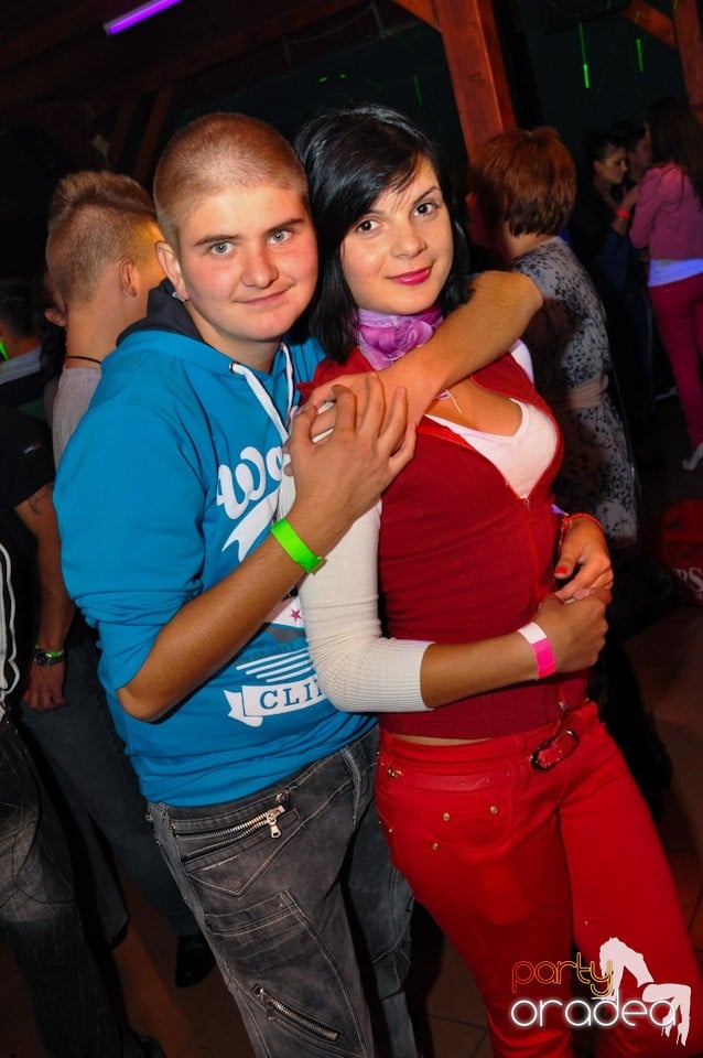 Retro Party în Disco Faház,