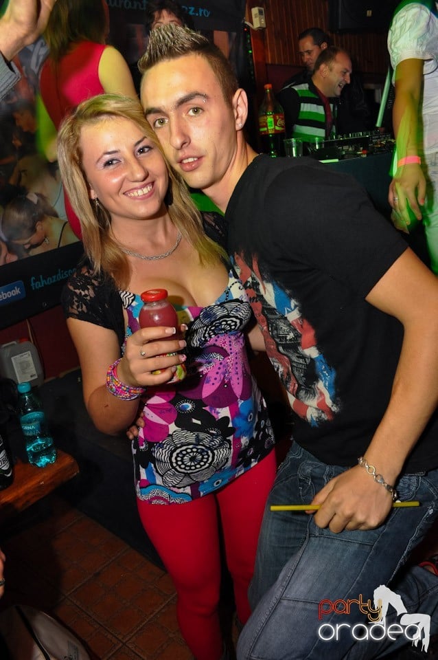 Retro Party în Disco Faház,