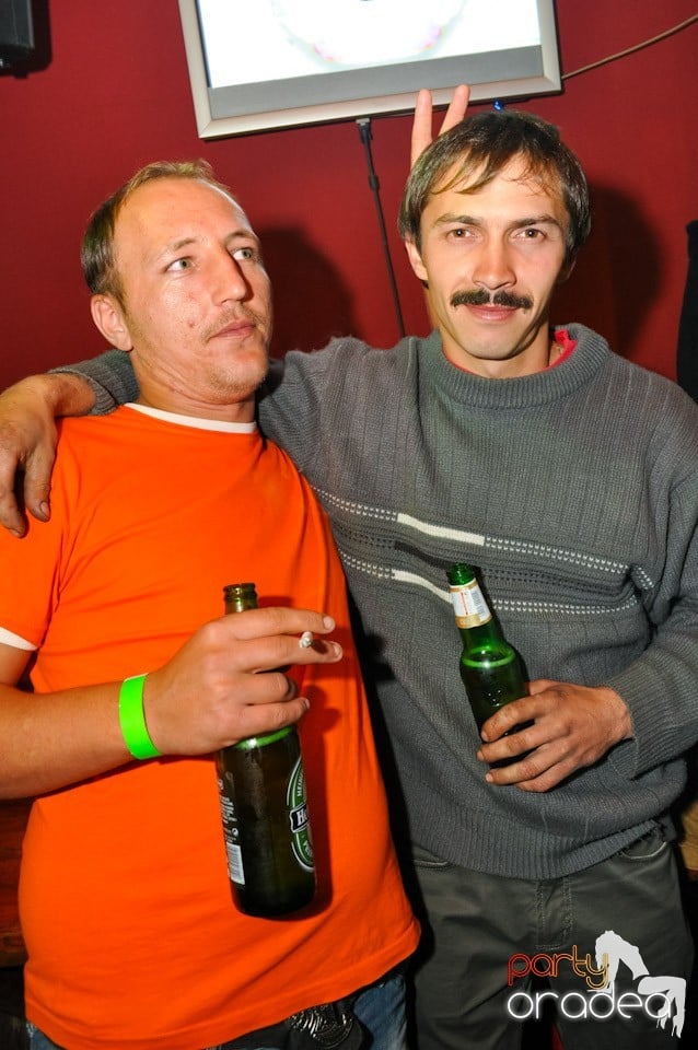 Retro Party în Disco Faház,