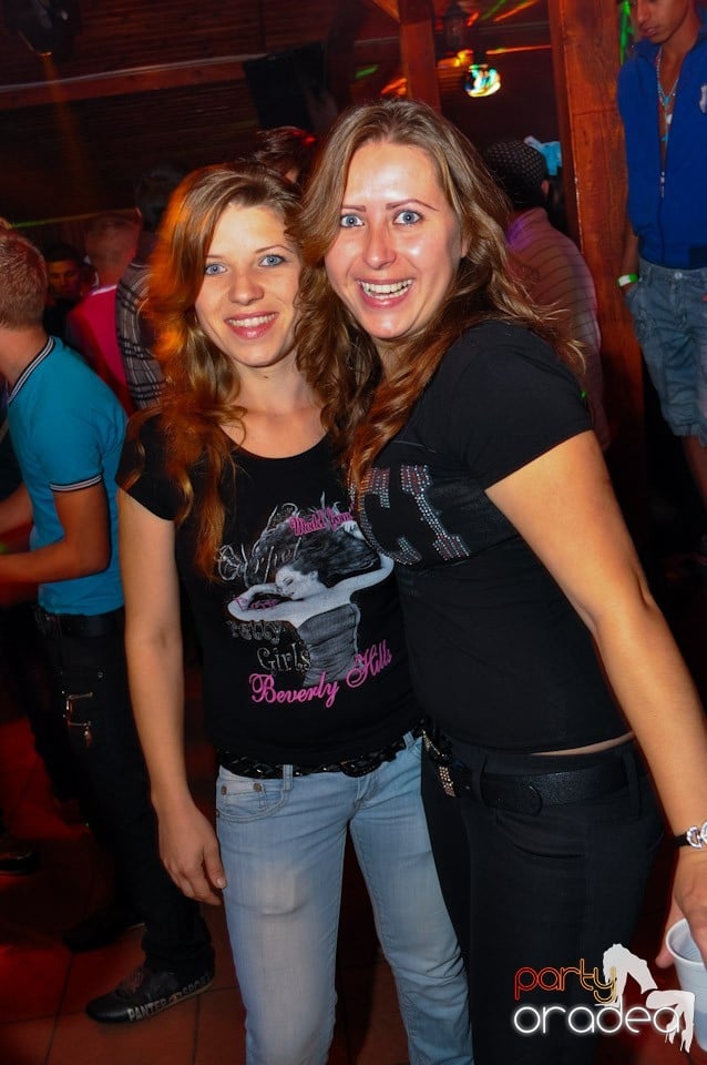 Retro Party în Disco Faház,