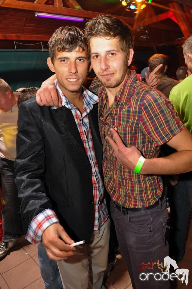 Retro Party în Disco Faház,