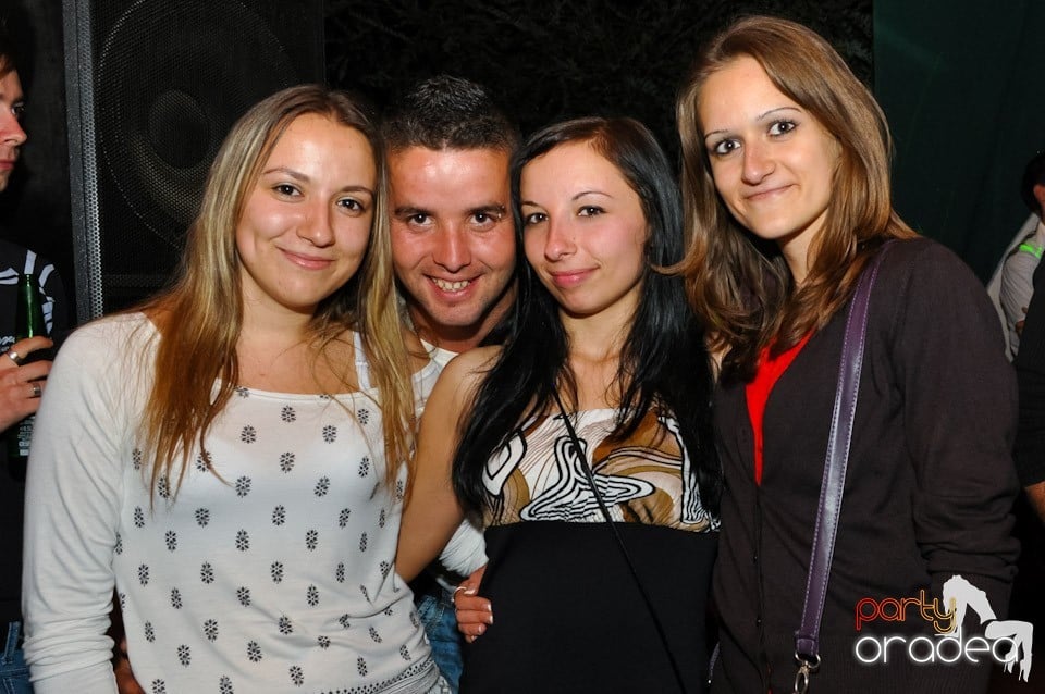 Retro Party în Disco Faház,