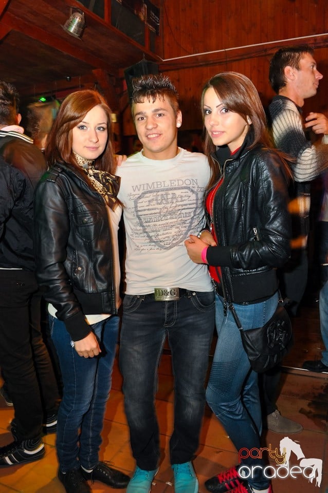 Retro Party în Disco Faház,