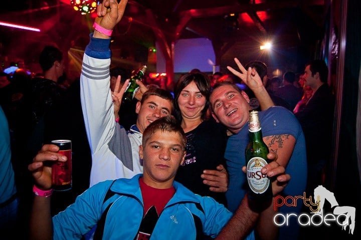 Retro Party în Disco Faház,