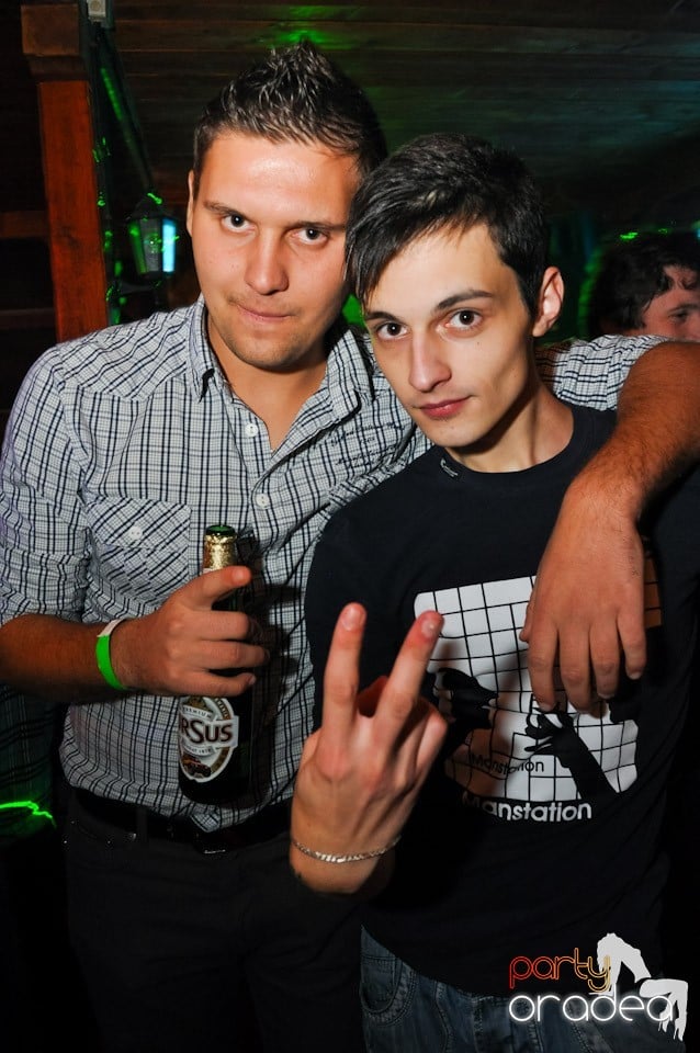 Retro Party în Disco Faház,