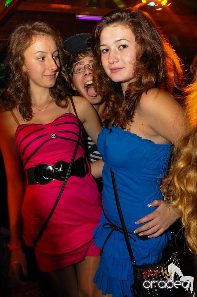 Retro Party în Disco Faház,