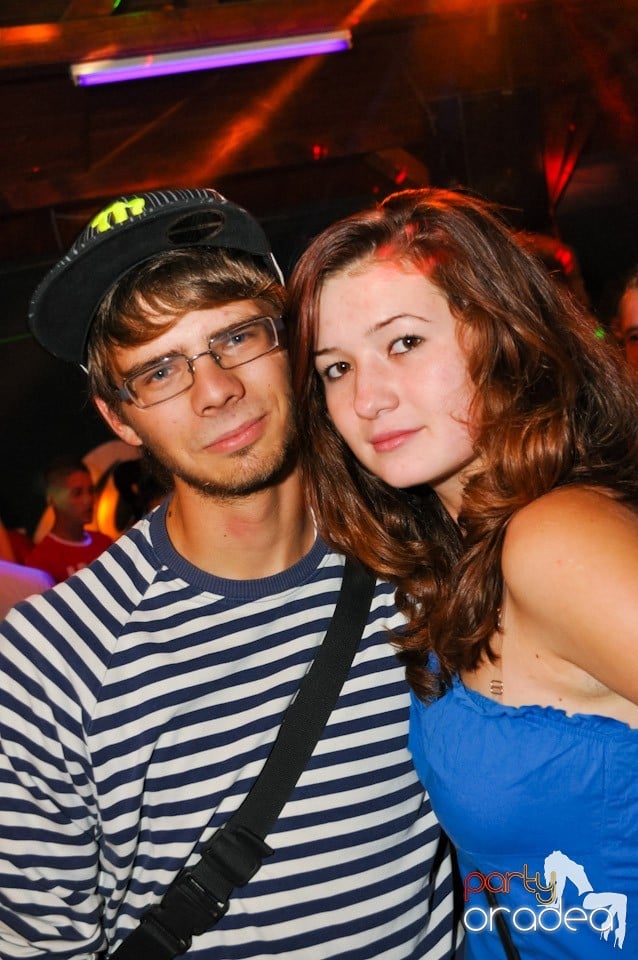 Retro Party în Disco Faház,