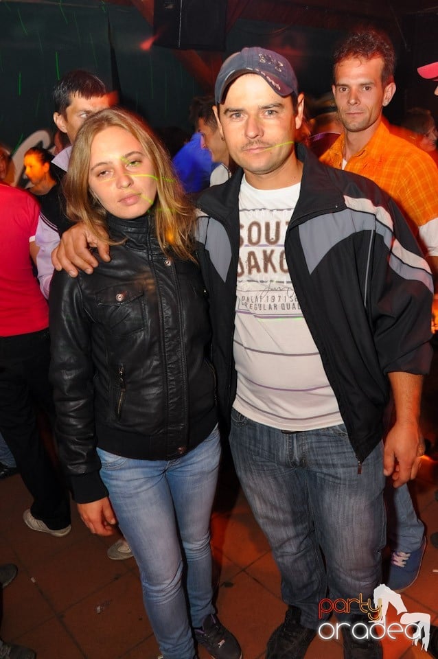 Retro Party în Disco Faház,