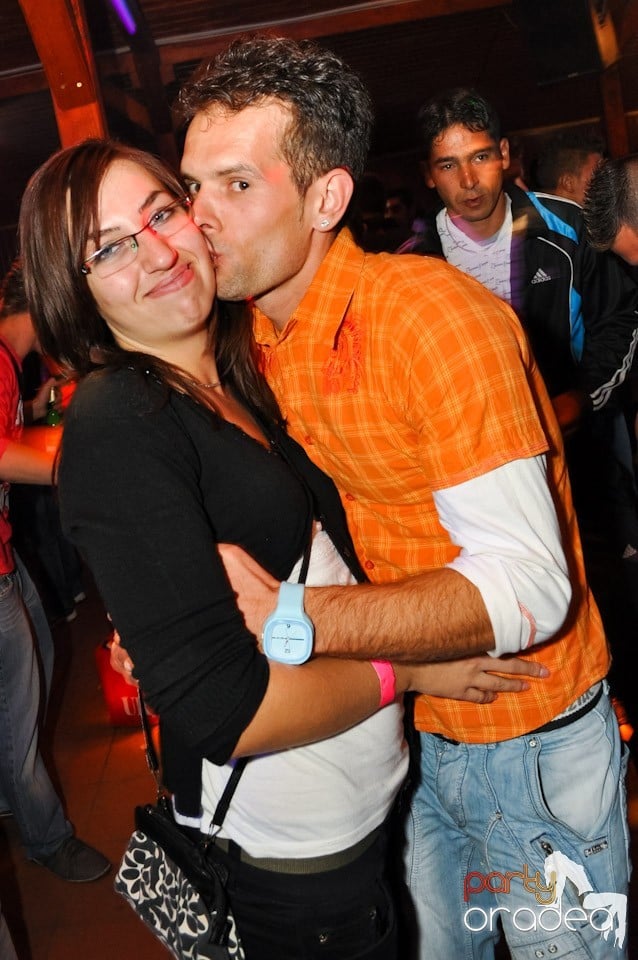 Retro Party în Disco Faház,