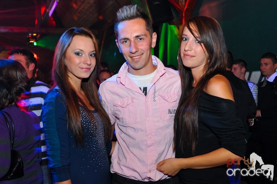 Retro Party în Disco Faház,