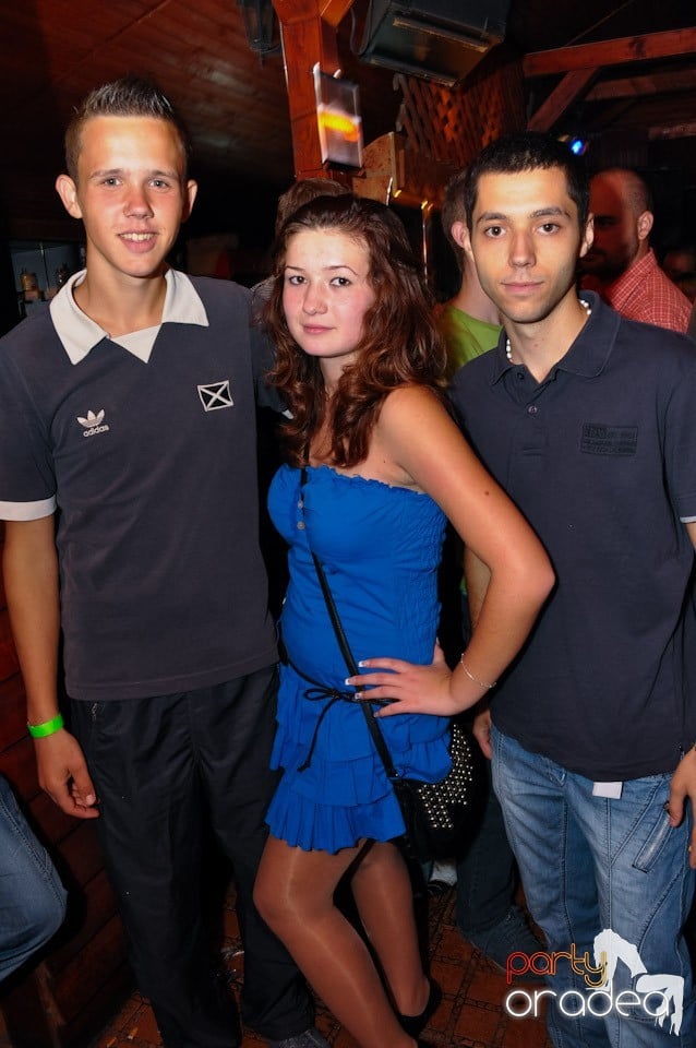 Retro Party în Disco Faház,