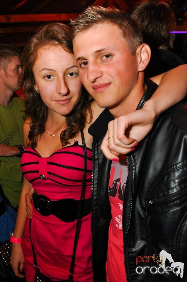 Retro Party în Disco Faház,