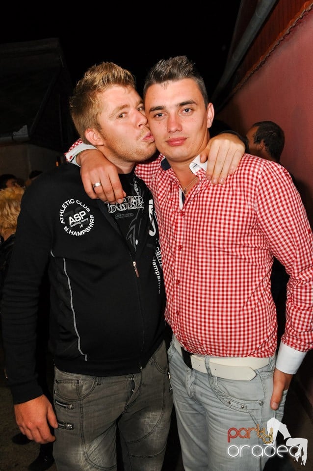 Retro Party în Disco Faház,