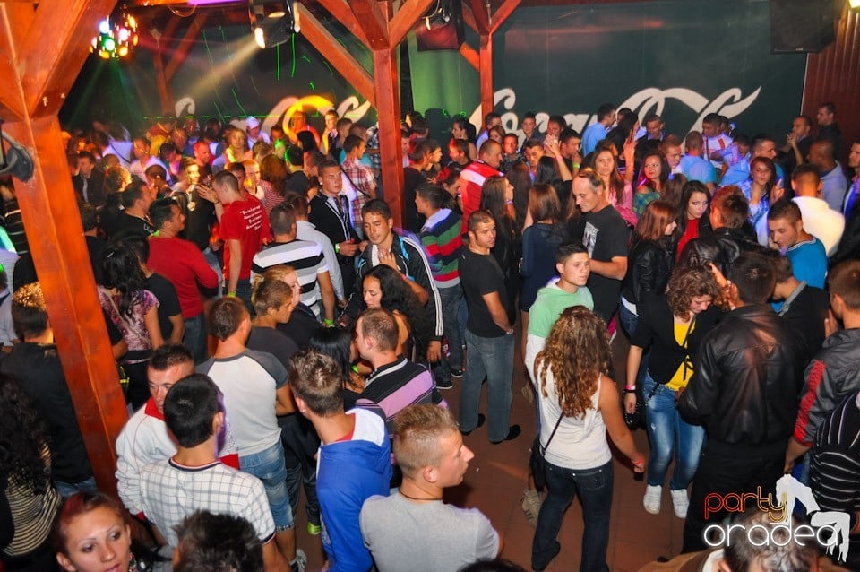 Retro Party în Disco Faház,