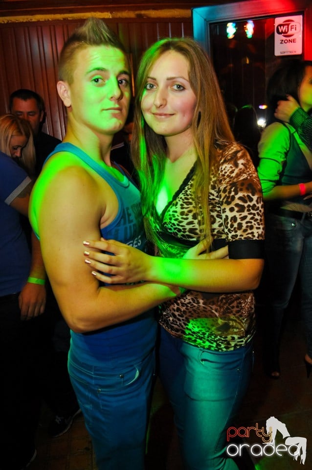 Retro Party în Disco Faház,