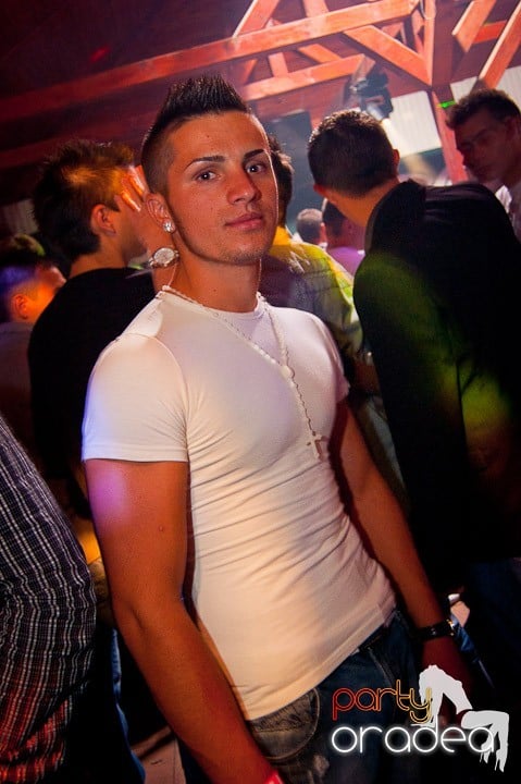 Retro Party în Disco Faház,