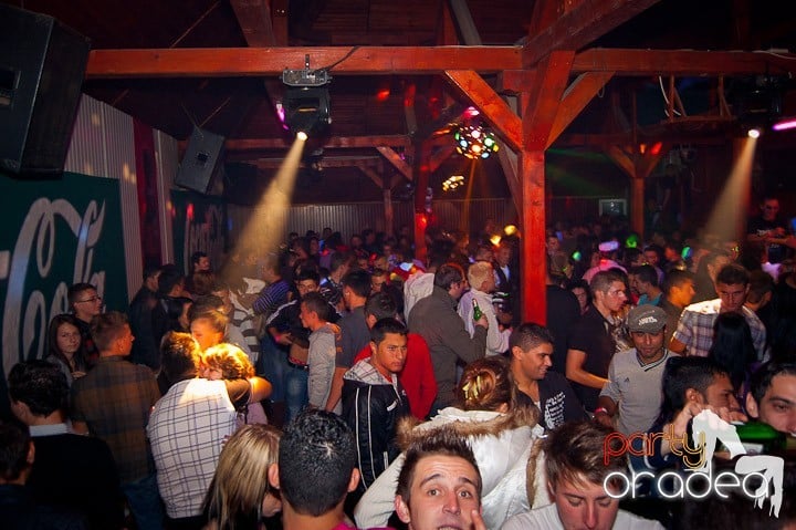 Retro Party în Disco Faház,