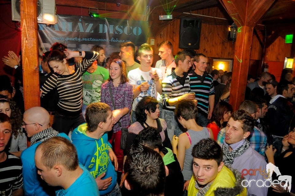 Retro Party în Disco Faház, 