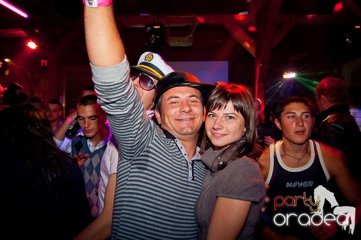 Retro Party în Disco Faház,