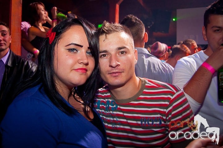 Retro Party în Disco Faház,