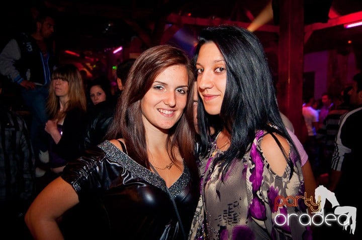 Retro Party în Disco Faház,
