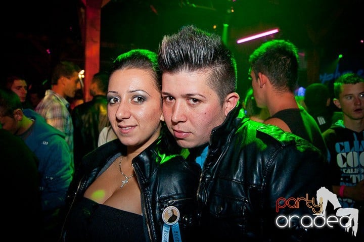 Retro Party în Disco Faház,