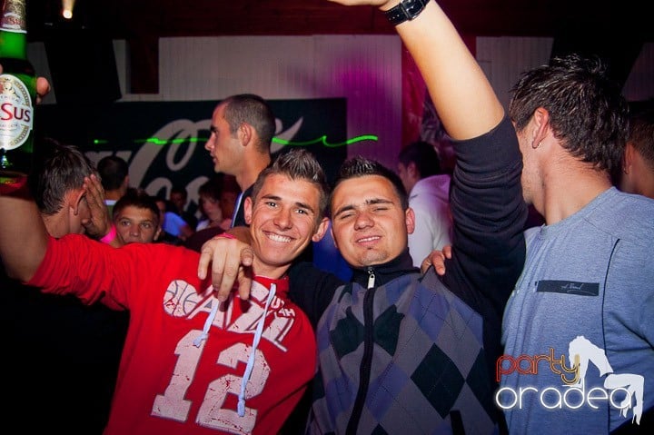 Retro Party în Disco Faház,