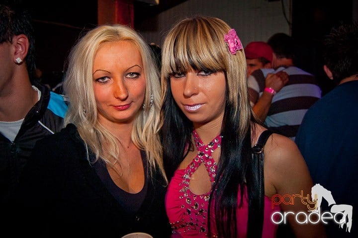Retro Party în Disco Faház,