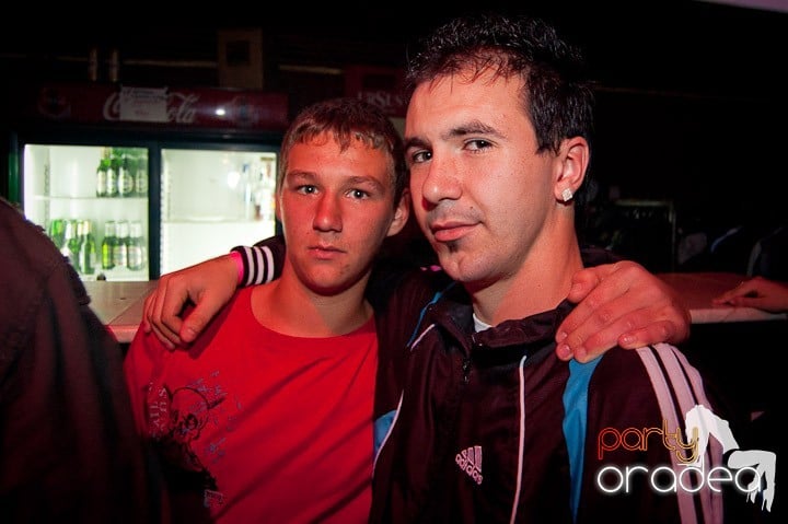 Retro Party în Disco Faház,