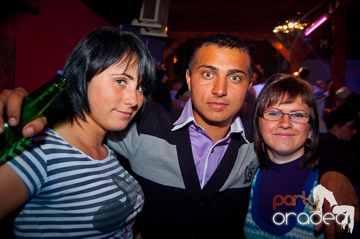 Retro Party în Disco Faház,