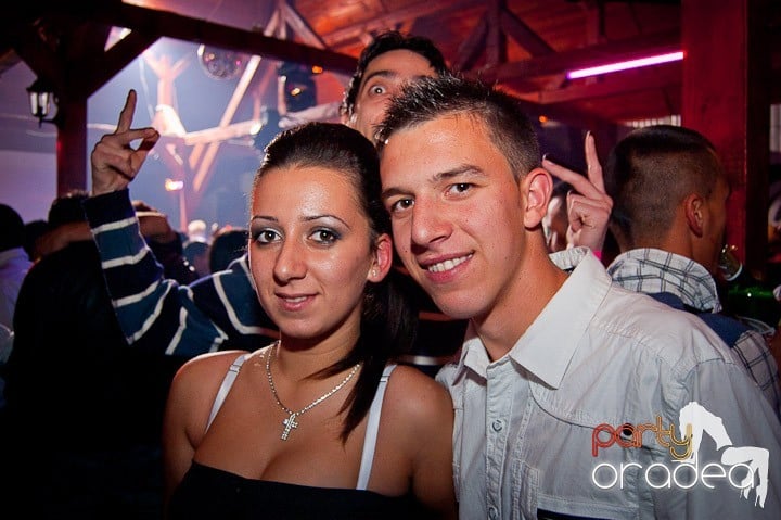 Retro Party în Disco Faház,