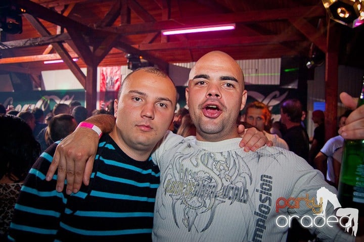 Retro Party în Disco Faház,
